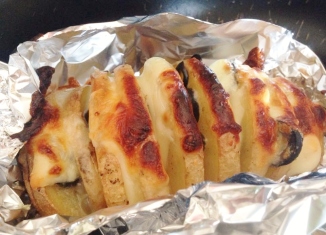 بطاطس مخبوزة بالجبن