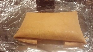 بالصور طريقة عمل فطيرة السجق الشرقي