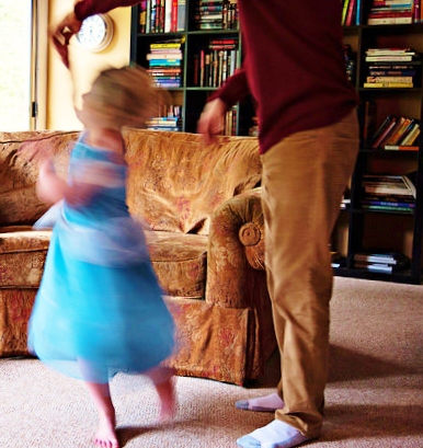 الصداقة بين الأب وابنته