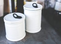 أطعمة معلبة